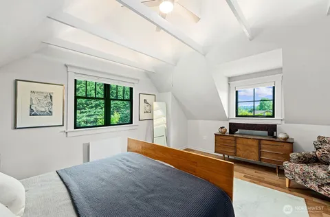 $1,725,000 | 7541 Seward Park Avenue South, Seattle, WA 98118
