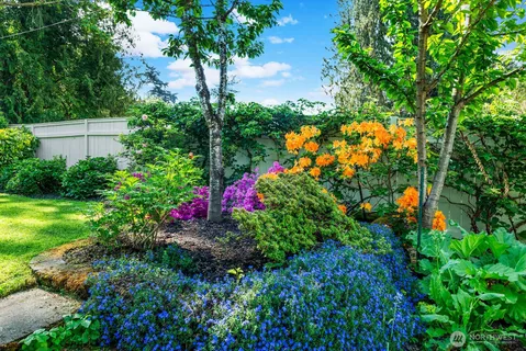 $1,725,000 | 7541 Seward Park Avenue South, Seattle, WA 98118
