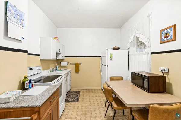 $163,000 | 2326 West 2nd Street, Duluth, MN 55806