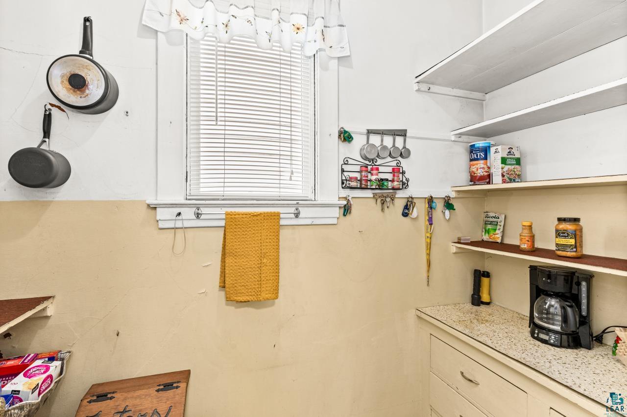 2326 West 2nd Street Duluth, MN 55806 - Photo 16 of 35