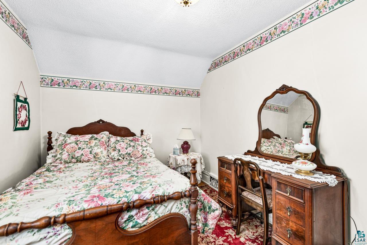 2326 West 2nd Street Duluth, MN 55806 - Photo 20 of 35