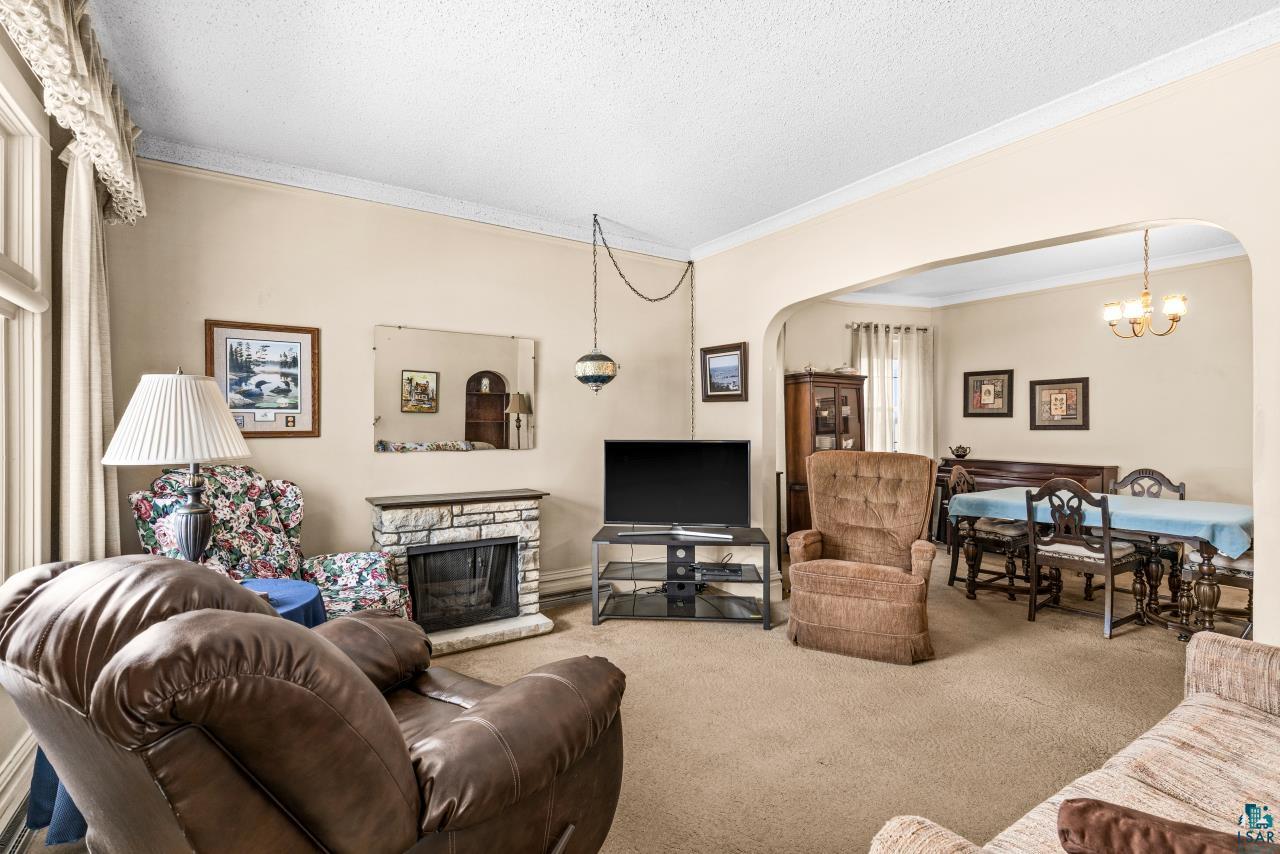 2326 West 2nd Street Duluth, MN 55806 - Photo 4 of 35