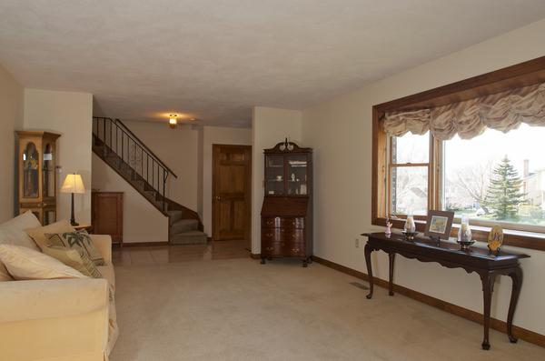 7 High Rock Road Stoneham, MA 02180 - Photo 2 of 24 Gallery Image 2