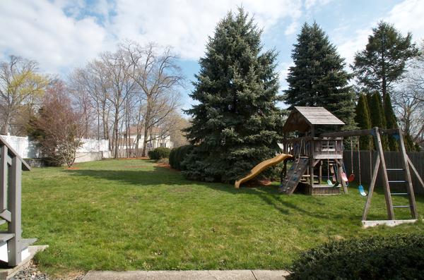 7 High Rock Road Stoneham, MA 02180 - Photo 23 of 24 Gallery Image 23