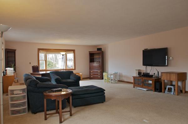 7 High Rock Road Stoneham, MA 02180 - Photo 9 of 24 Gallery Image 9