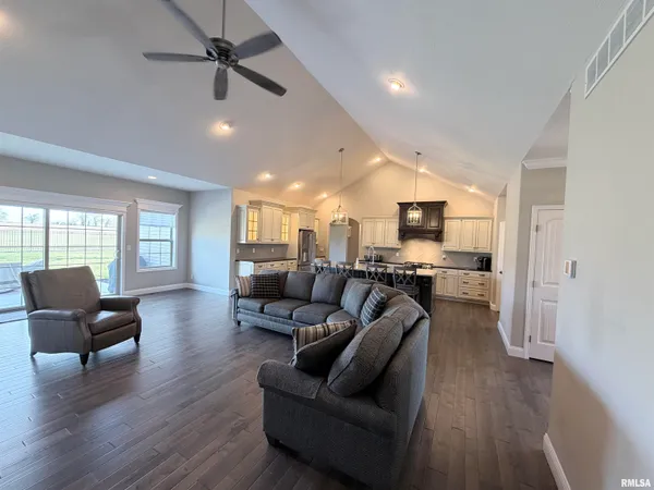 $539,900 | 6303 Crosswynd Court, Edwards, IL 61528