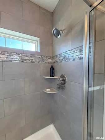 $539,900 | 6303 Crosswynd Court, Edwards, IL 61528