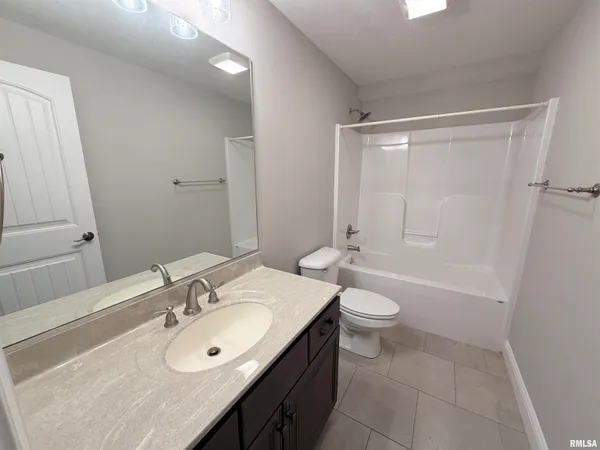 $539,900 | 6303 Crosswynd Court, Edwards, IL 61528