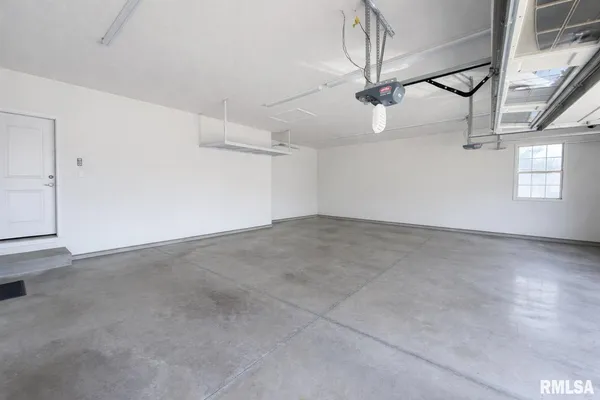 $539,900 | 6303 Crosswynd Court, Edwards, IL 61528