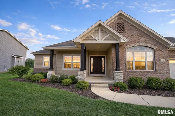 $539,900 | 6303 Crosswynd Court, Edwards, IL 61528