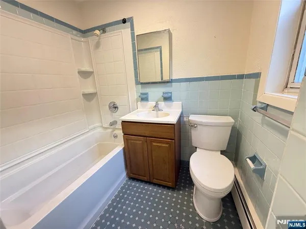 $1,650 | 102 Union Street, Unit 1B, Newark, NJ 07105