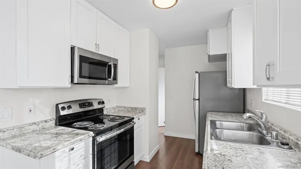 $949,999 | 1702 East 7th Street, National City, CA 91950
