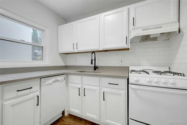$3,000 | 64 Kensington Road, Unit 1A, Bronxville, NY 10708