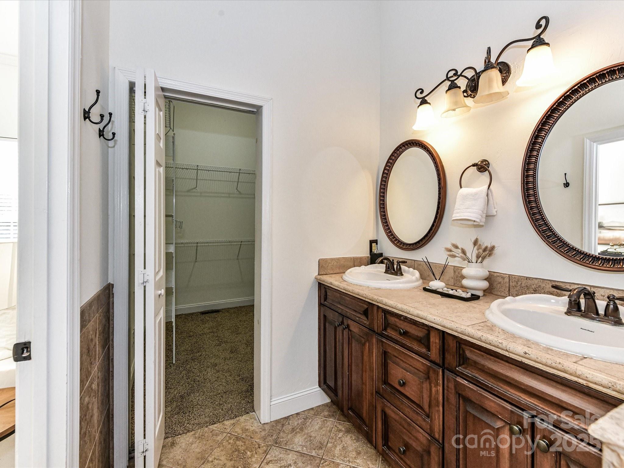 9032 Possum Hollow Road Fort Mill, SC 29707 - Photo 25 of 48 Gallery Image 25
