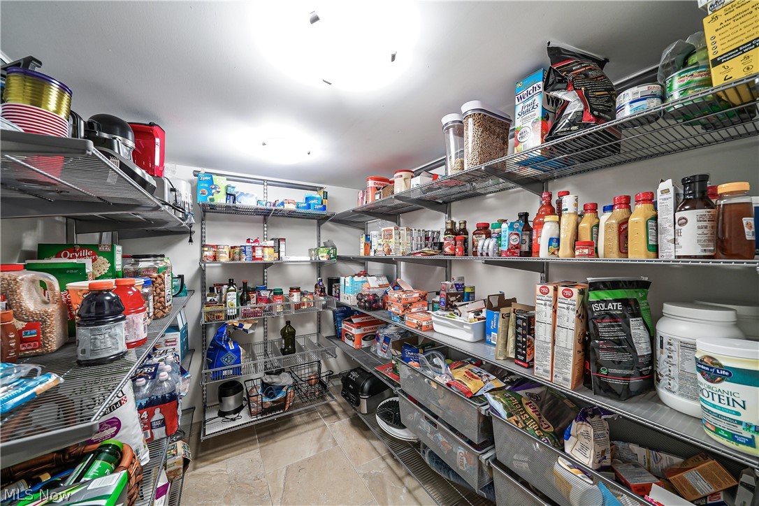 17592 Ridge Creek Road Strongsville, OH 44136 - Photo 15 of 35 Walk-In Pantry