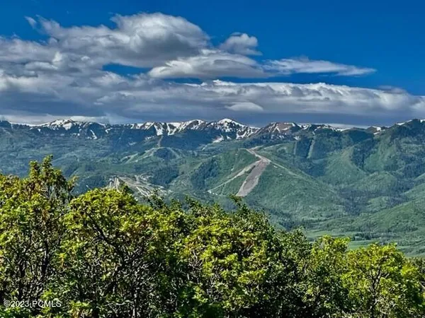 $1,595,000 | 1900 West Red Hawk Trail, Park City, UT 84098