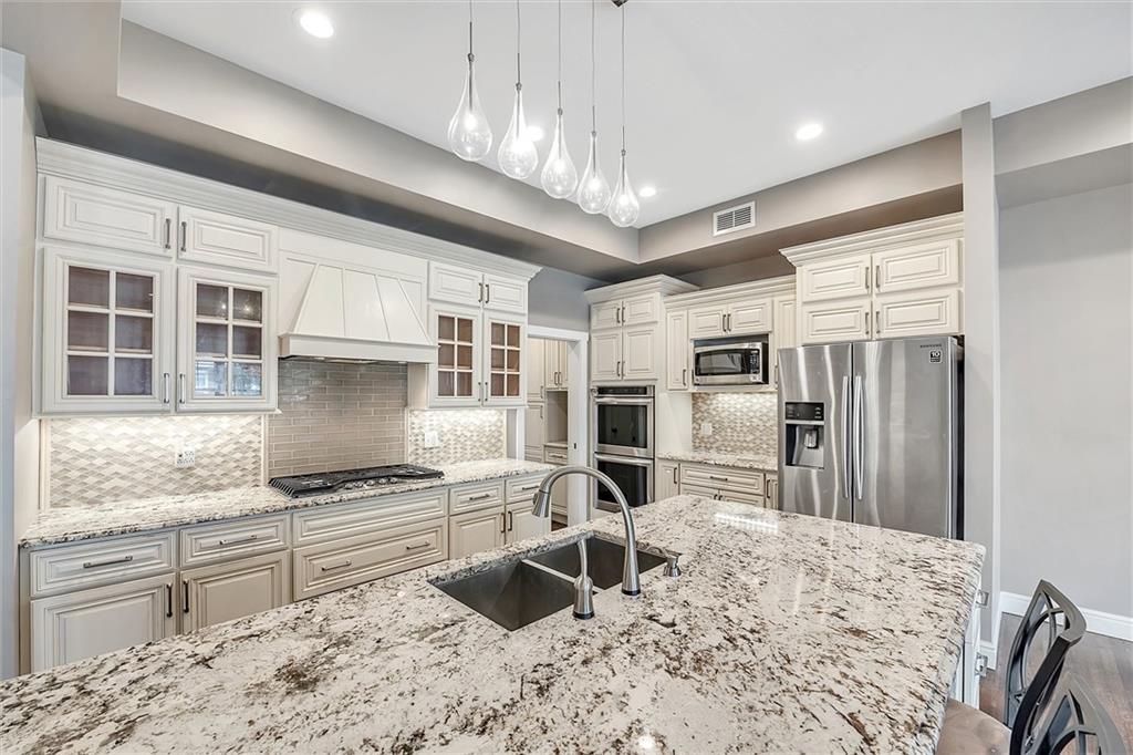 5529 Raleigh Street Pittsburgh, PA 15217 - Photo 8 of 25