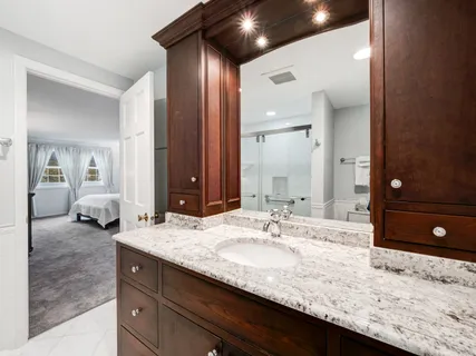$899,000 | 3066 Knollwood Lane, Glenview, IL 60025