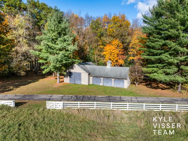 $1,350,000 | 10479 Braska Avenue Southeast, Middleville, MI 49333