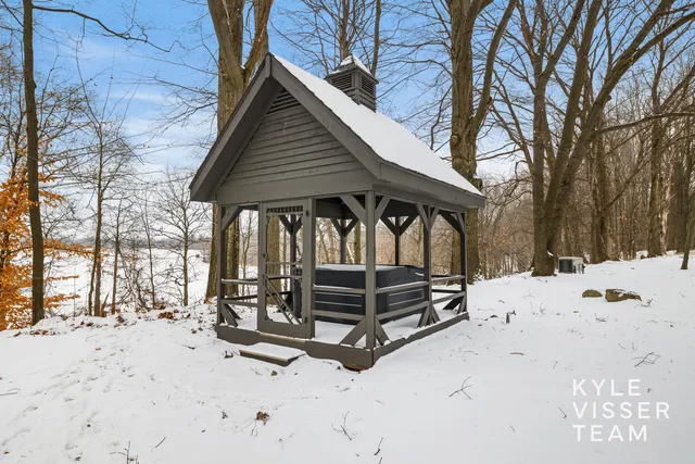 $1,350,000 | 10479 Braska Avenue Southeast, Middleville, MI 49333