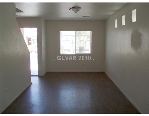 4747 Pinon Pointe Road Las Vegas, NV 89115 - Photo 2 of 18 Living Room. LARGE LIVING ROOM!