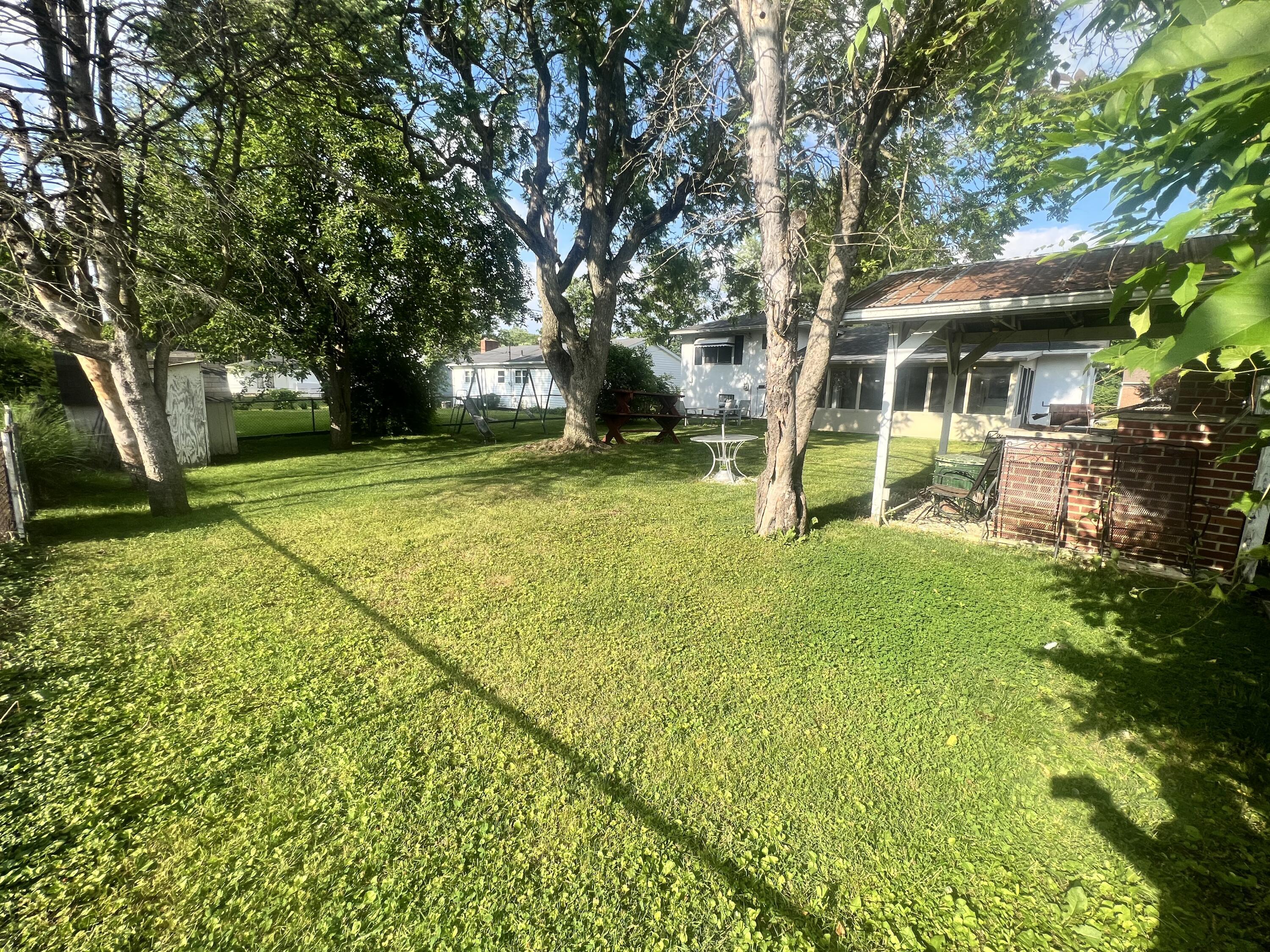 2791 Maywood Road Columbus, OH 43232 - Photo 20 of 20 Back Yard