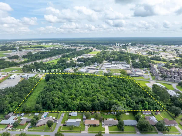 $1,050,000 | 3744 West Pinhook Road, Broussard, LA 70518