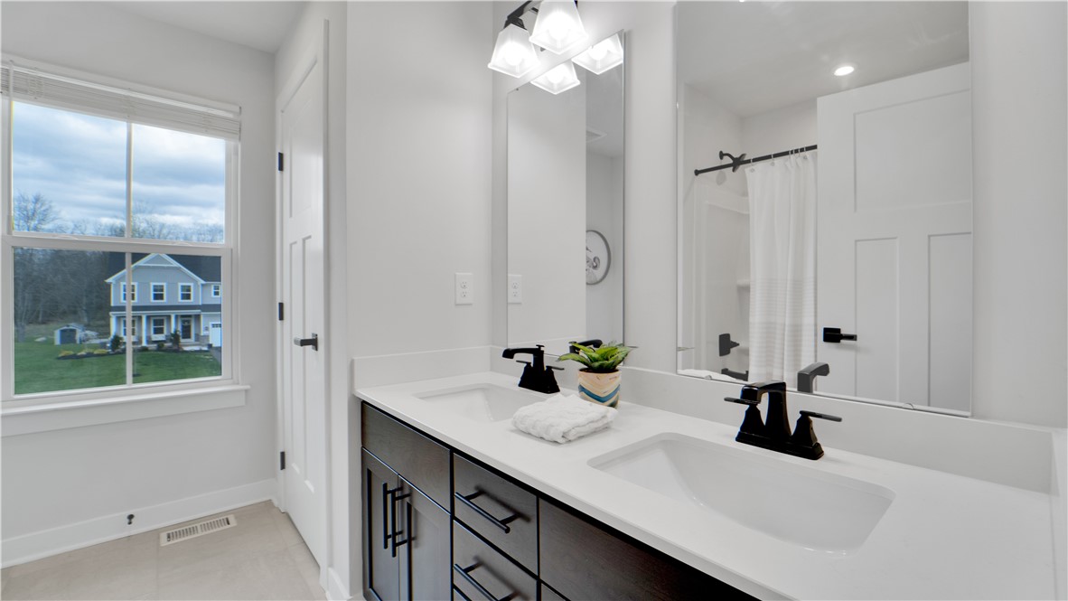 35 Robert Michaels Run Penfield, NY 14526 - Photo 37 of 50