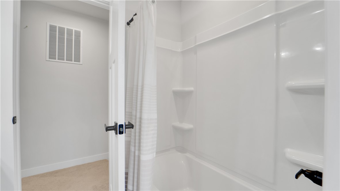 35 Robert Michaels Run Penfield, NY 14526 - Photo 38 of 50