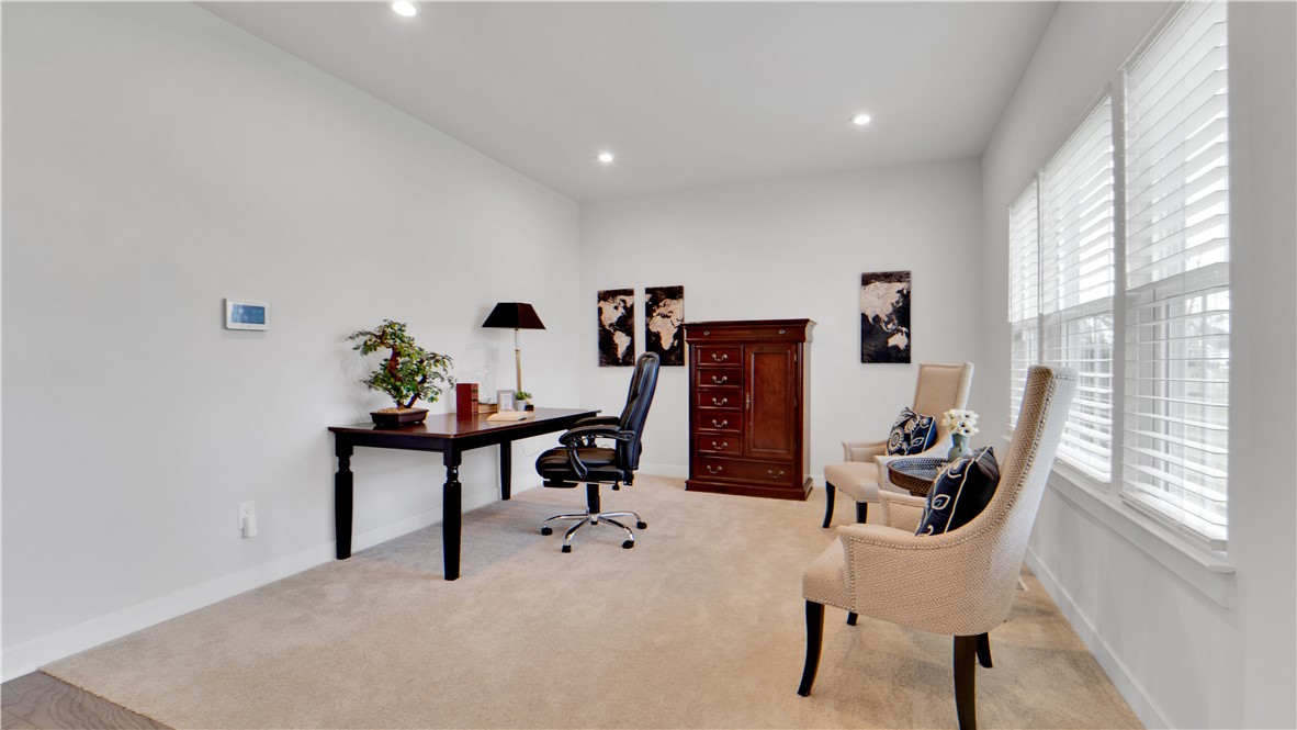 35 Robert Michaels Run Penfield, NY 14526 - Photo 8 of 50