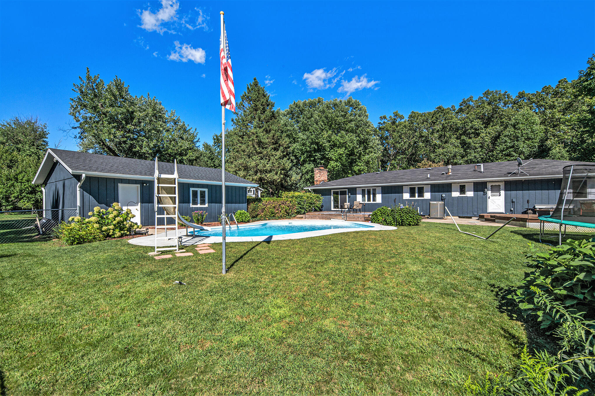 56832 Franklin Drive Three Rivers, MI 49093 - Photo 5 of 22 Converted_84