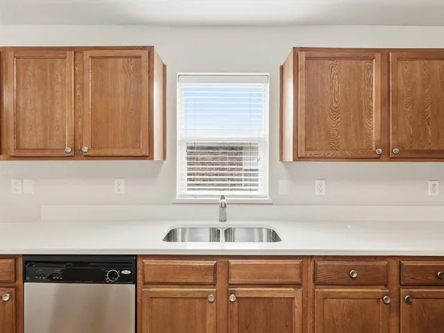 $325,000 | 1441 Erin Court, Burleson, TX 76028