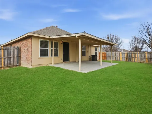 $325,000 | 1441 Erin Court, Burleson, TX 76028
