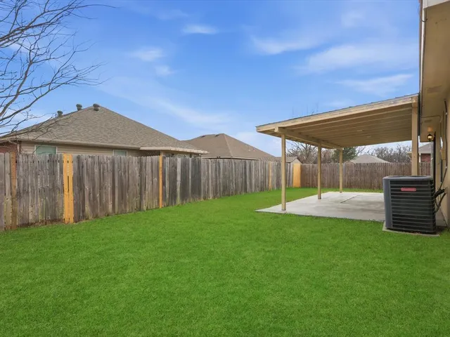 $325,000 | 1441 Erin Court, Burleson, TX 76028