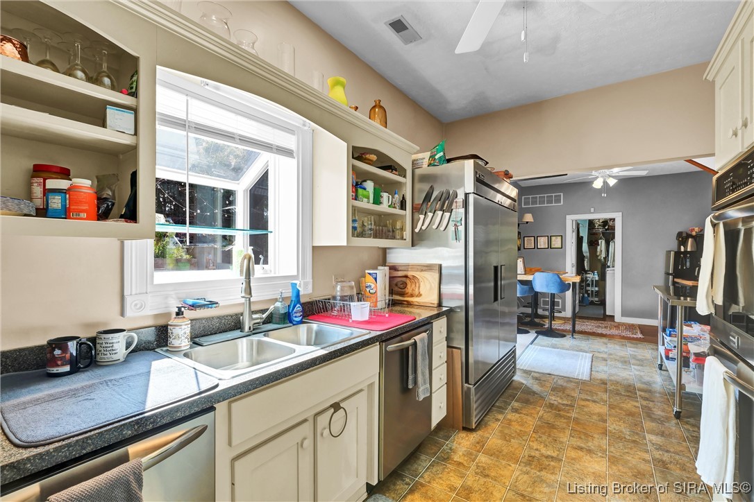 110 Holy Cross Road Loretto, KY 40037 - Photo 23 of 93