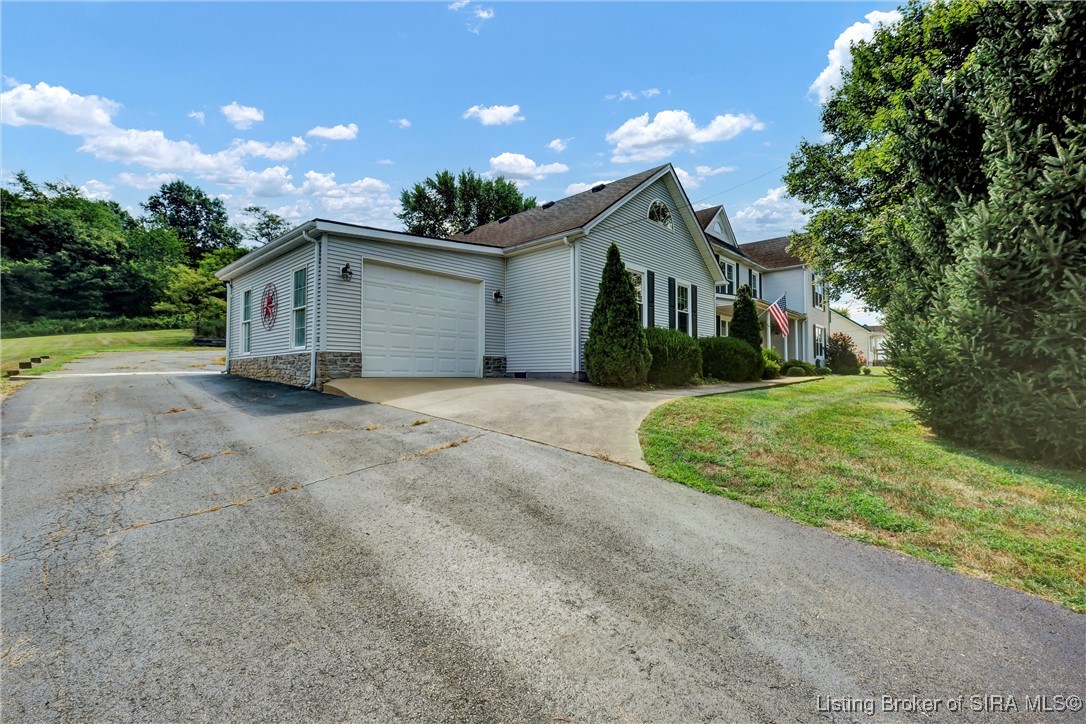 110 Holy Cross Road Loretto, KY 40037 - Photo 4 of 93