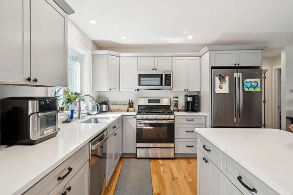$695,000 | 21 Caldwell Lane, Sunapee, NH 03782