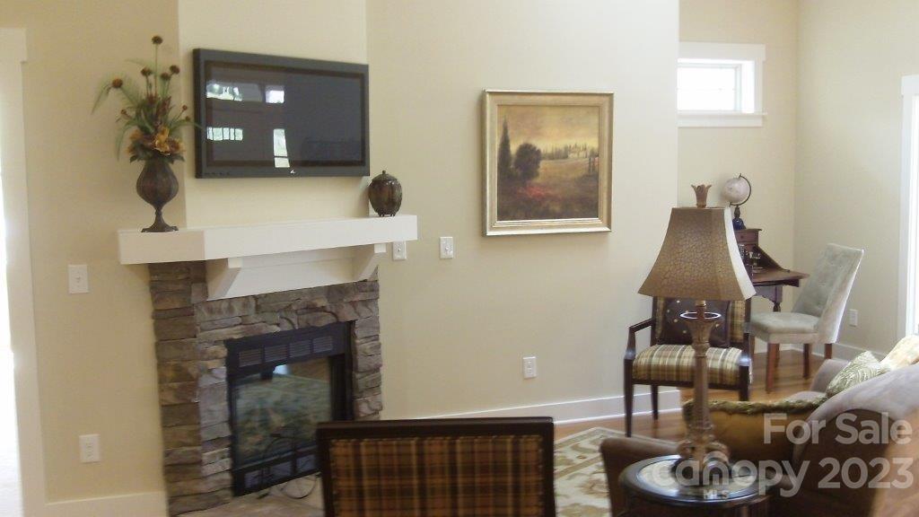 14 Brookstone Place, Unit R4 Candler, NC 28715 - Photo 12 of 23 Gallery Image 12