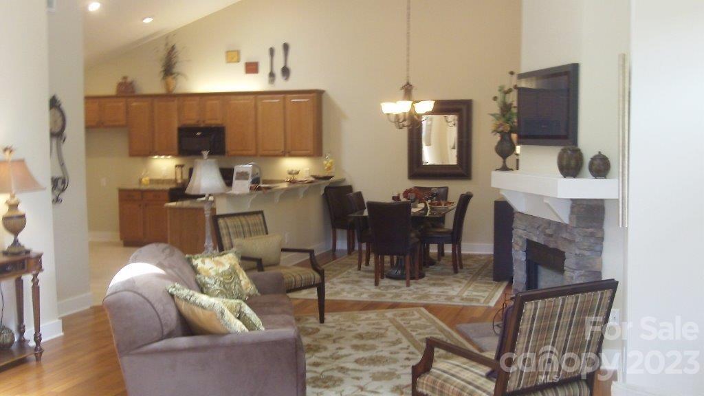 14 Brookstone Place, Unit R4 Candler, NC 28715 - Photo 8 of 23 Gallery Image 8