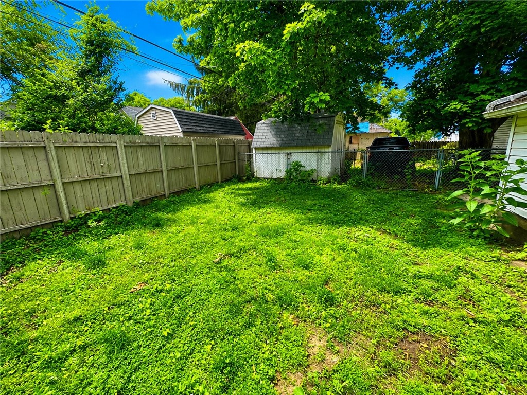 313 McNaughton Street Rochester, NY 14606 - Photo 15 of 15
