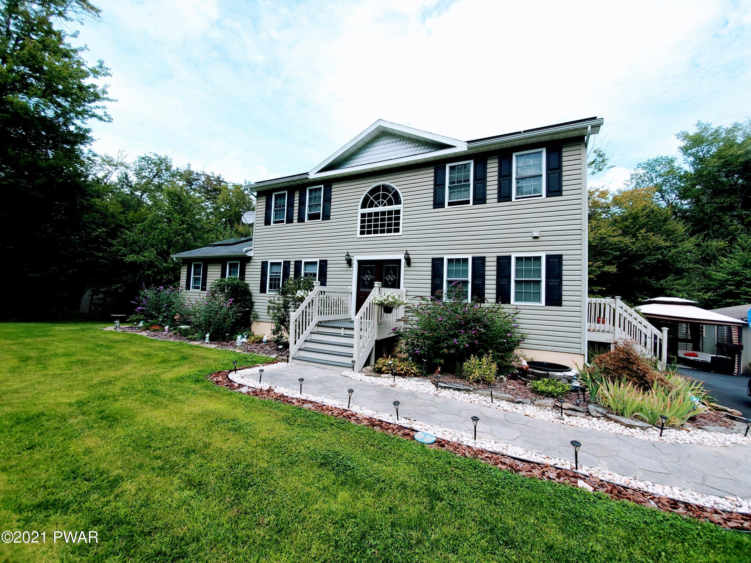 320 South Turnpike Road Newfoundland, PA 18445 - Photo 6 of 38 Front