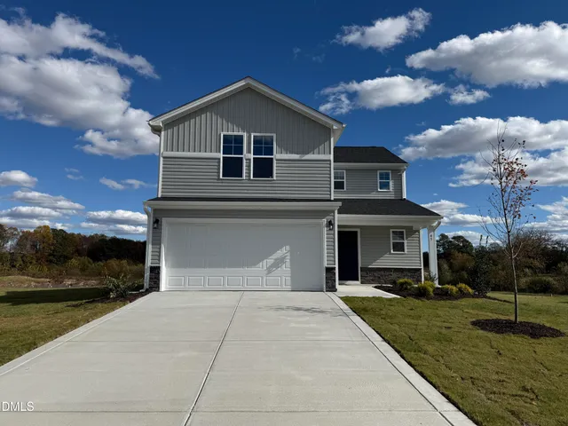 $319,950 | 45 East Emily Gardens Drive, Selma, NC 27576