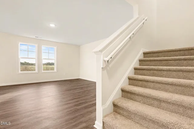 $319,950 | 45 East Emily Gardens Drive, Selma, NC 27576