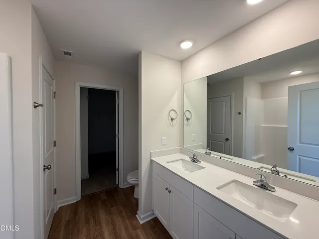 $319,950 | 45 East Emily Gardens Drive, Selma, NC 27576