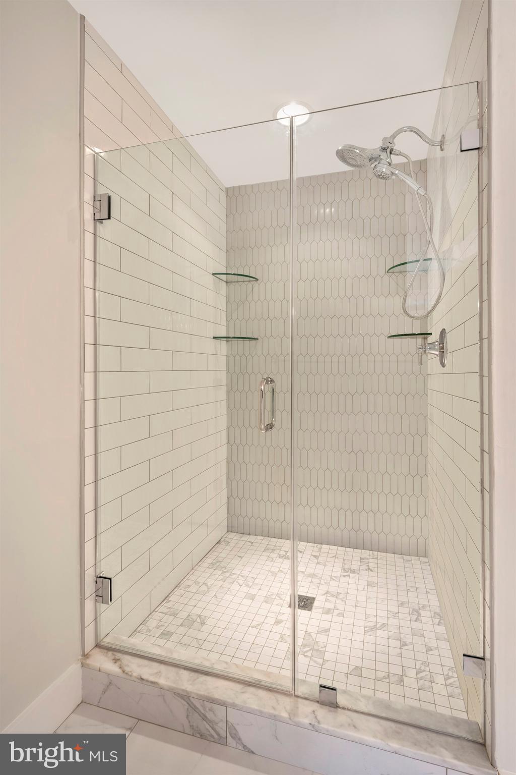 New London Road New Market, MD 21774 - Photo 34 of 68 a bathroom with a shower