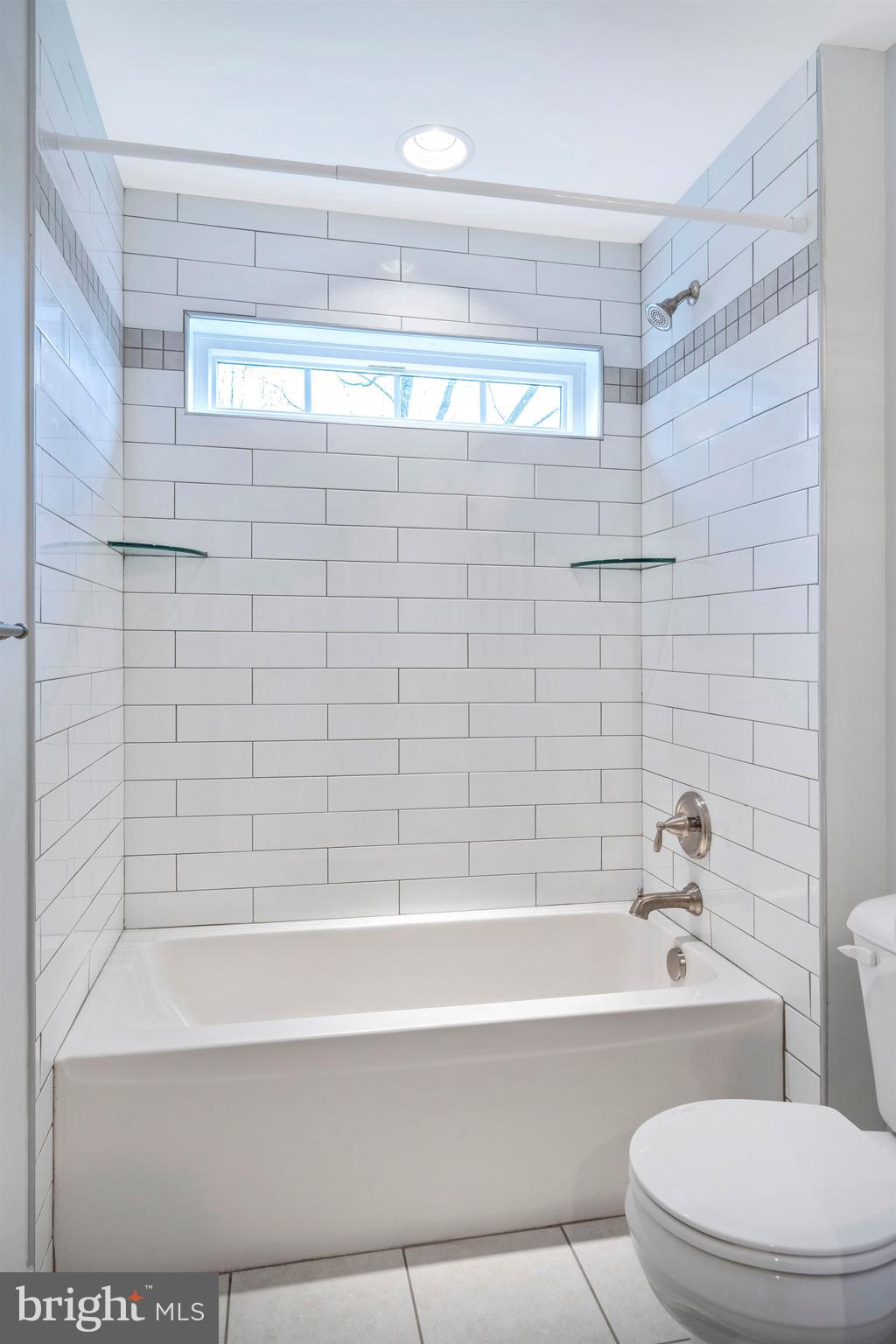 New London Road New Market, MD 21774 - Photo 37 of 68 a bathroom with a bathtub and a shower