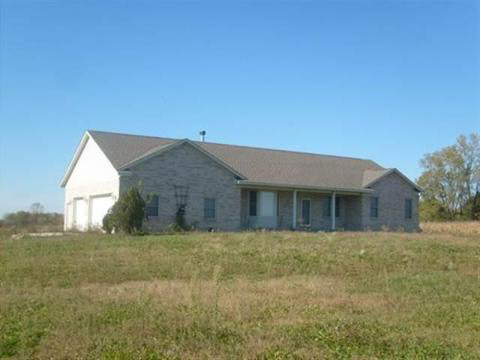 11535 Exeter Road Carleton, MI 48117 - Photo 1 of 10 737674.JPG
