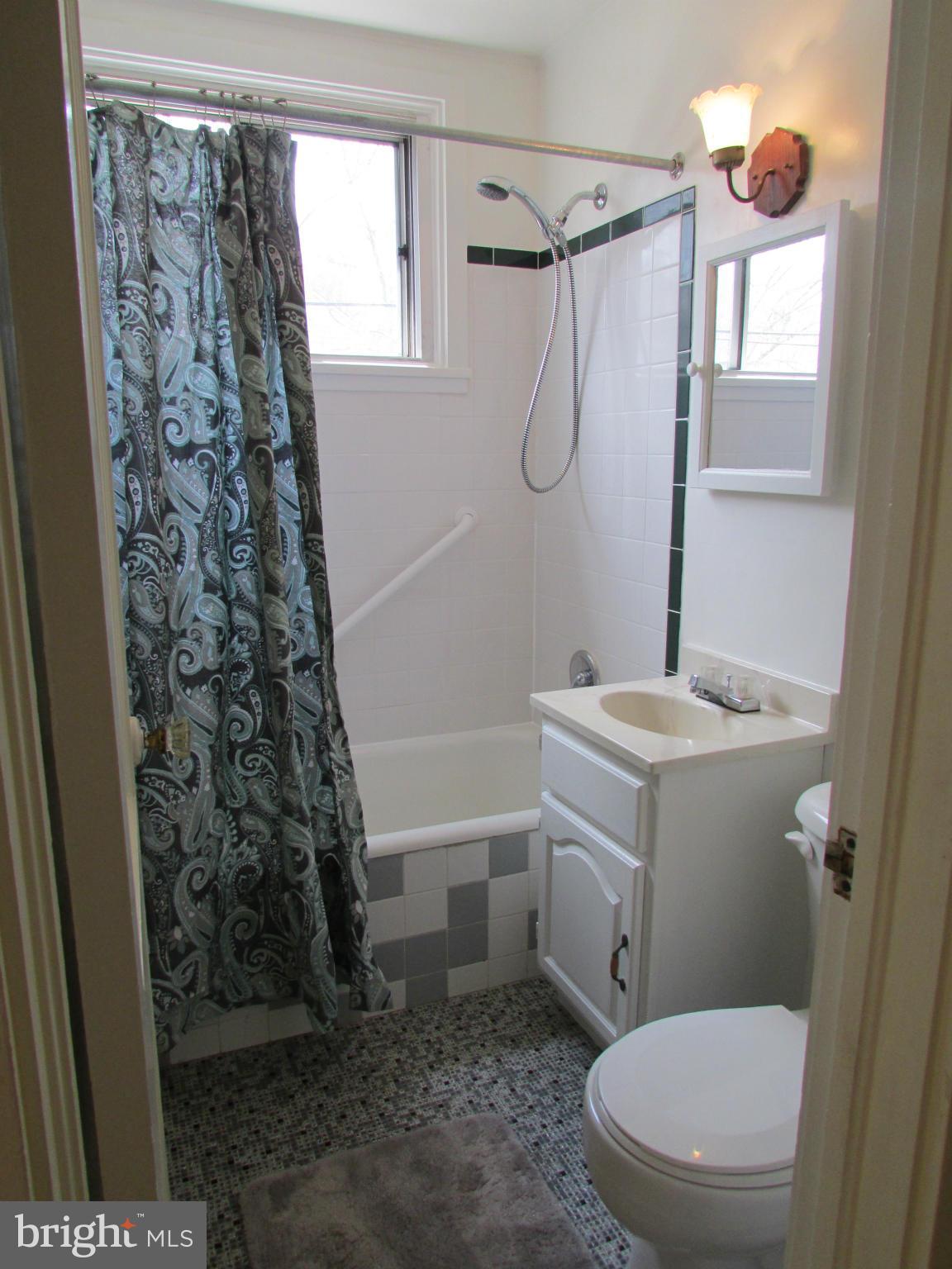 58 Ridge Road, Unit E Greenbelt, MD 20770 - Photo 12 of 12 Bath