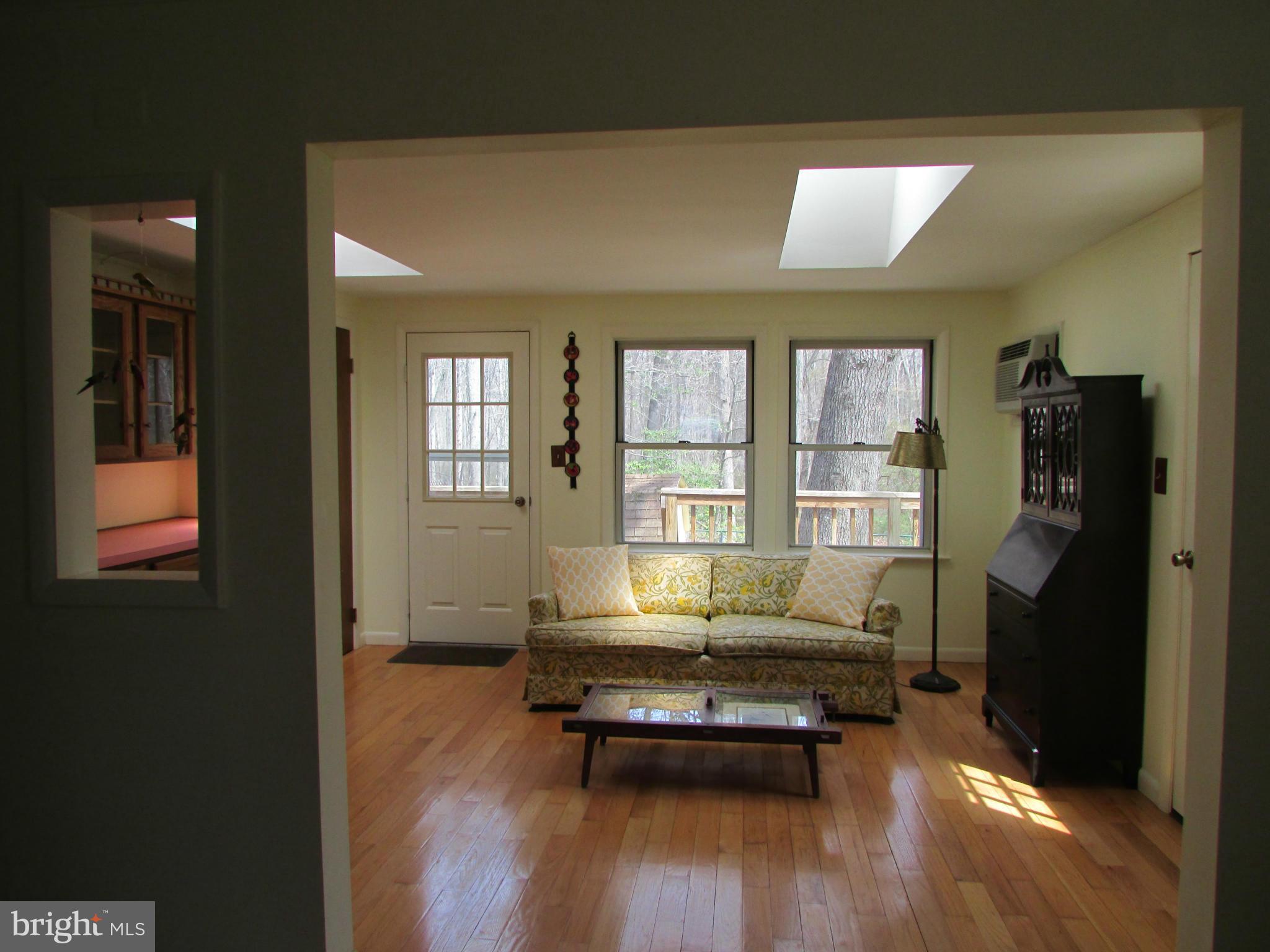 58 Ridge Road, Unit E Greenbelt, MD 20770 - Photo 7 of 12 Living Room