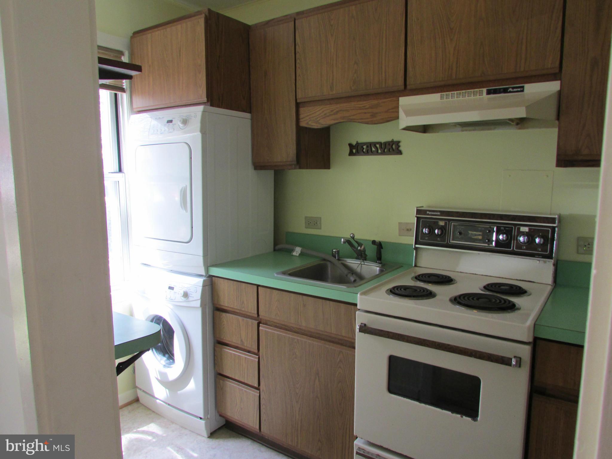 58 Ridge Road, Unit E Greenbelt, MD 20770 - Photo 9 of 12 Kitchen